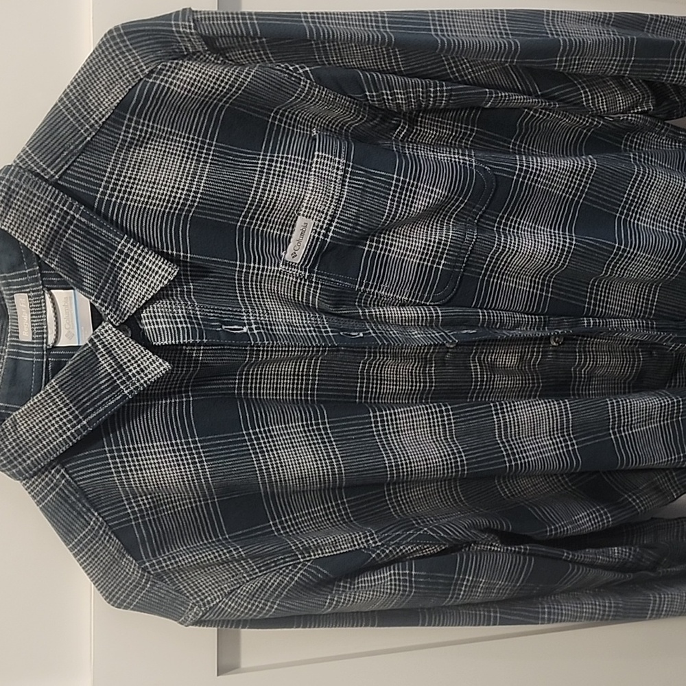 Large Columbia plaid flannel